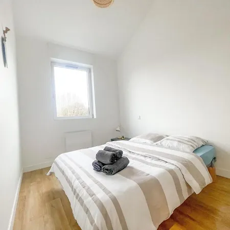 Maison Spacieuse Proche Bordeaux דירה